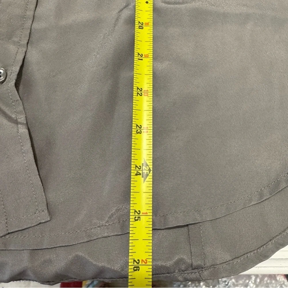Women’s Top Pendleton Gray Metalic Shirt Button Down size 12 - Picture 11 of 14